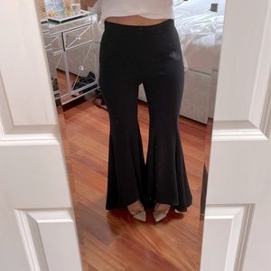 Zara bootleg black dress pants in a size medium but fits like a small